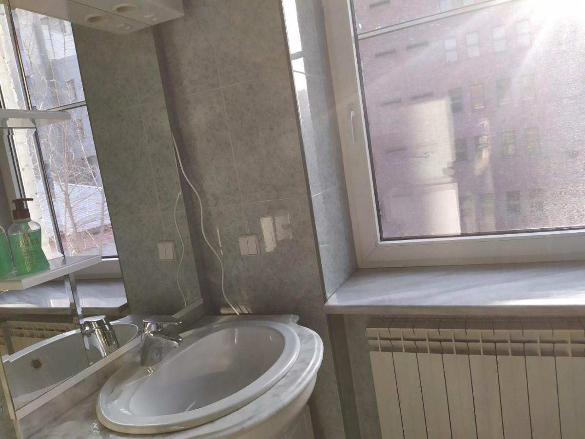 Lux In The Center With Jacuzzi Most City Area Dnipro Dış mekan fotoğraf