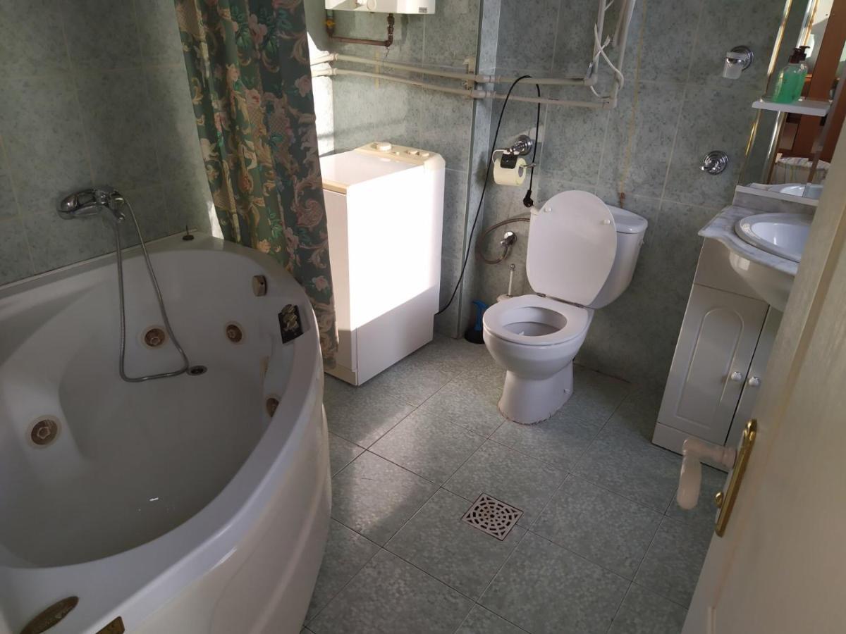 Lux In The Center With Jacuzzi Most City Area Dnipro Dış mekan fotoğraf